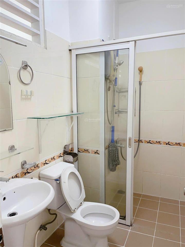 Cho thuê căn hộ 2pn, 85m2 giá 10tr tại him lam nam khánh, q8,  0901 341 *** phương