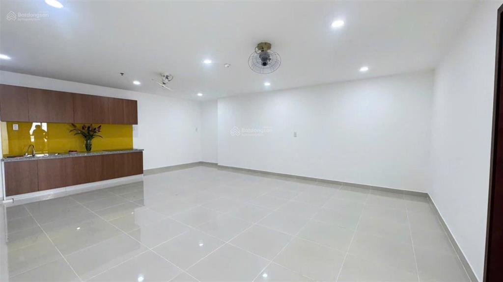 Cho thuê hộ giai việt duplex thông tầng 3pn, 4wc, 22tr.  0901 341 *** phương