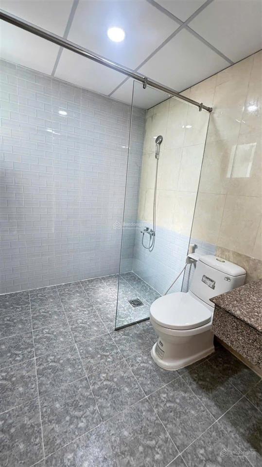 Cho thuê hộ giai việt duplex thông tầng 3pn, 4wc, 22tr.  0901 341 *** phương