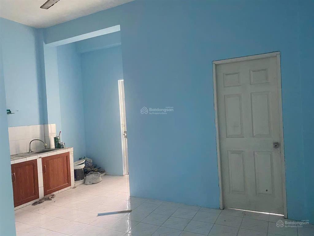 Cần bán gấp chung cư d2 phú lợi p7 q8, thang bộ tầng 1