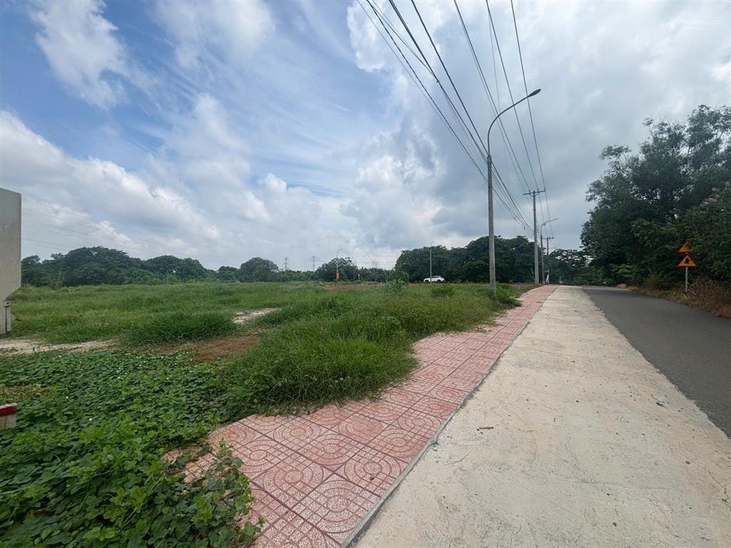 Bán đất tại bàu cạn, 1,3 tỷ, 110m2, pháp lý đầy đủ, mặt tiền 4.5m