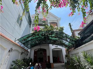 Bán biệt thự mặt tiền bà triệu, vũng tàu gấp. trệt 2 lầu dt 230m2 (9x25m) giá 19 tỷ tl