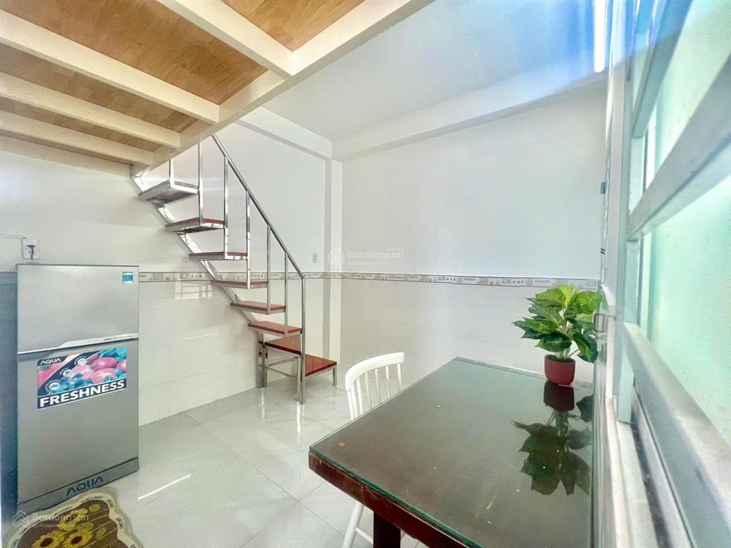 Phòng cho thuê giá rẻ quận tân phú gần chợ tân hương