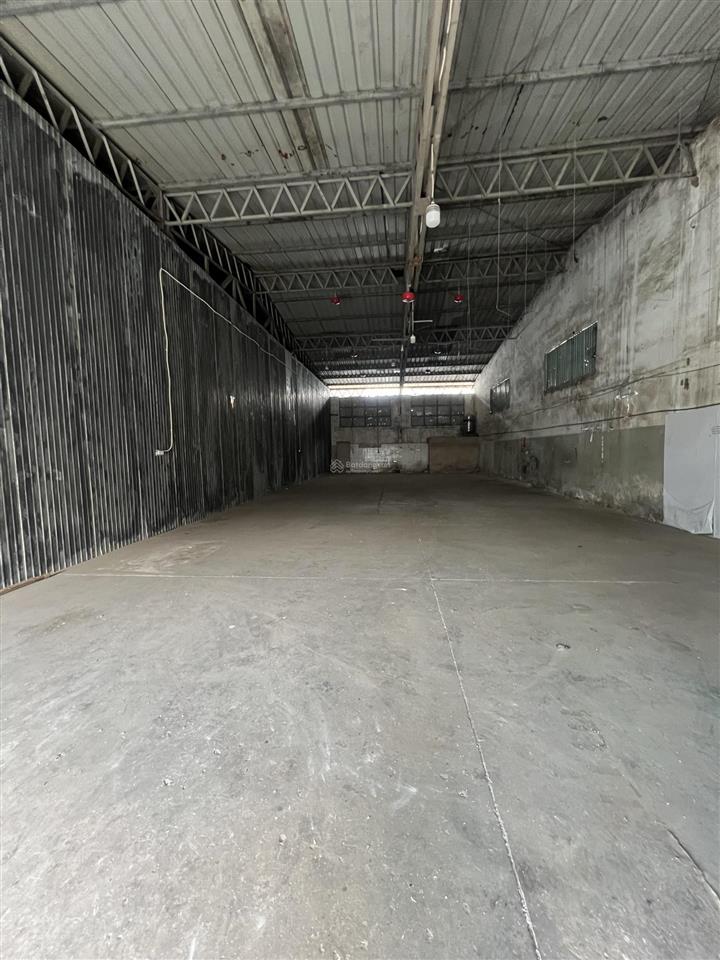 Cho thuê kho, nhà xưởng tại lạc long quân đẹp, nhiều tiện ích, xe công tới cửa.  0919 418 ***