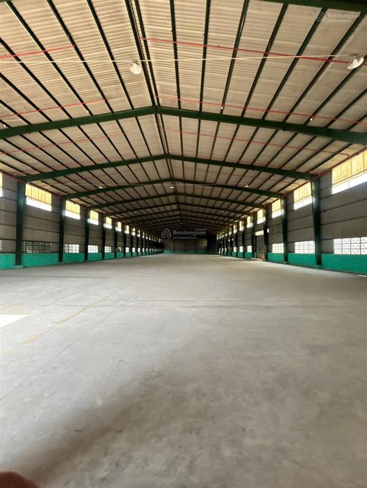 Cho thuê kho quận 11 (xe container tới cửa kho, pccc đầy đủ).  0919 418 *** tuấn