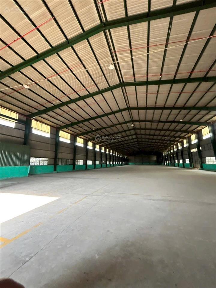 Cho thuê kho quận 11 (xe container tới cửa kho, pccc đầy đủ).  0919 418 *** tuấn