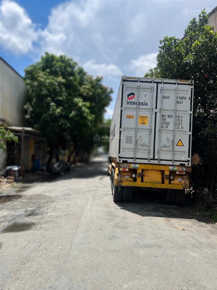 Cho thuê kho mặt tiền quận 11 (chiều cao sàn 12m phù hợp thể thao)  0919 418 ***