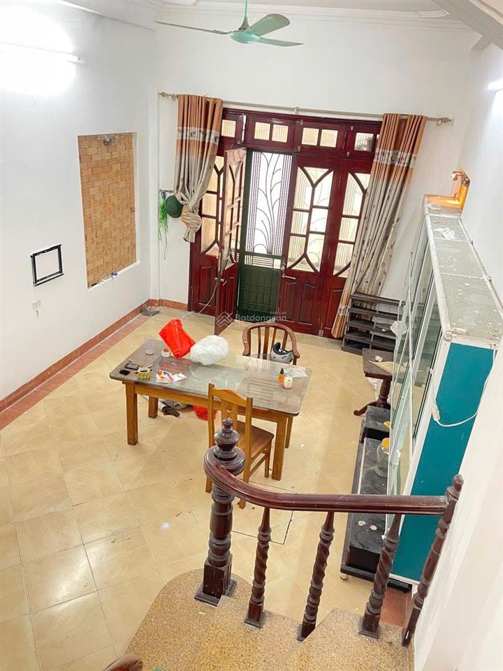 Cho thuê nhà nguyên căn phố thái hà, đống đa, nhà đẹp, diện tích 45m2, 4t, giá 13,5tr/tháng.