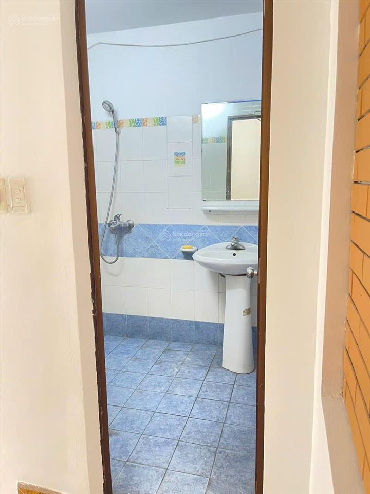 Cho thuê nhà nguyên căn phố thái hà, đống đa, nhà đẹp, diện tích 45m2, 4t, giá 13,5tr/tháng.