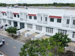 Cho thuê nhà phố phước đông new city nhà mới đẹp, giá chỉ 12 triệu/tháng