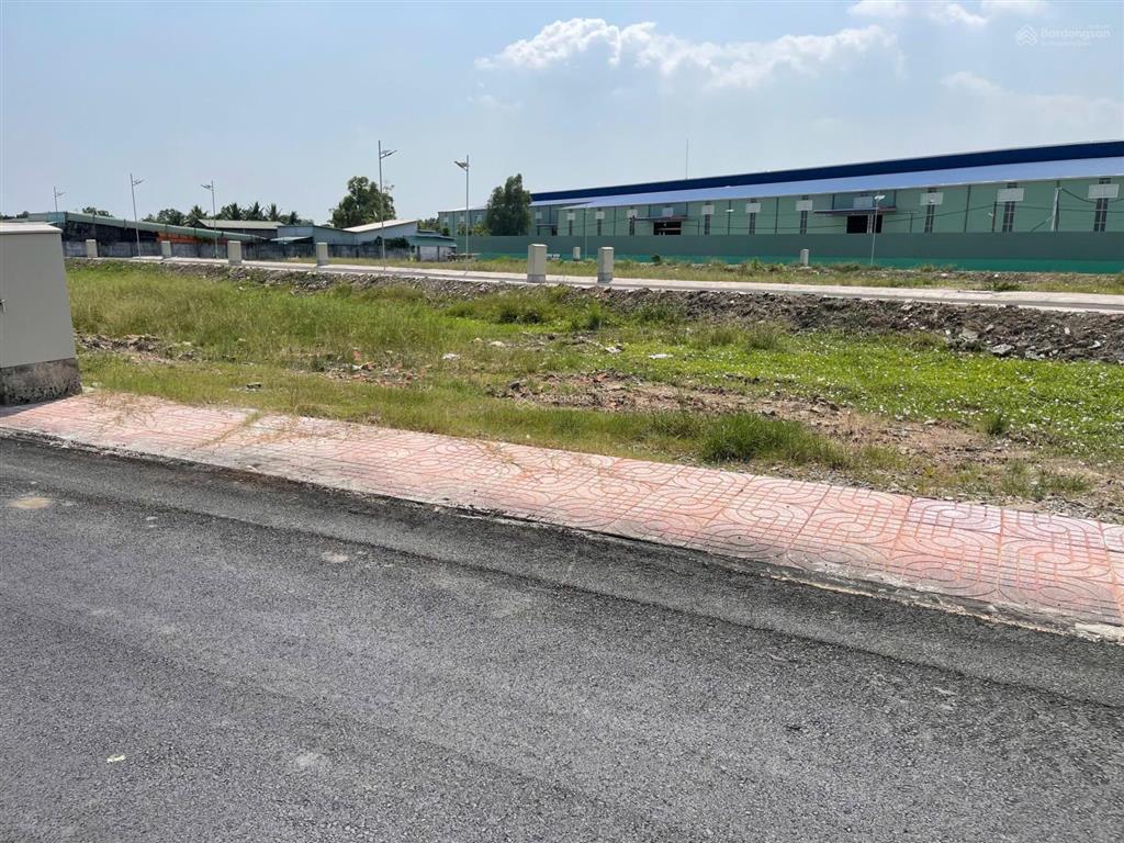 Bán đất tại hoàng phan thái, 3,3 tỷ, 80m2, pháp lý đầy đủ, nhiều tiện ích