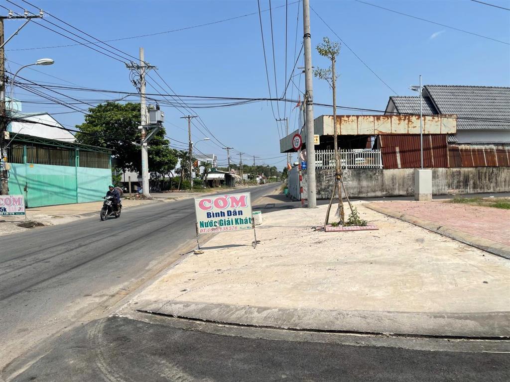 Bán đất tại hoàng phan thái, 3,3 tỷ, 80m2, pháp lý đầy đủ, nhiều tiện ích