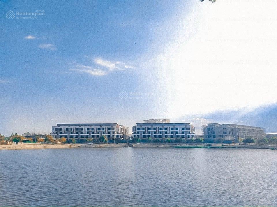 Bán nhà phố 5 tầng hacom mall phan rang hoàn thiện đầy đủ nội thất  ở kinh doanh được ngay