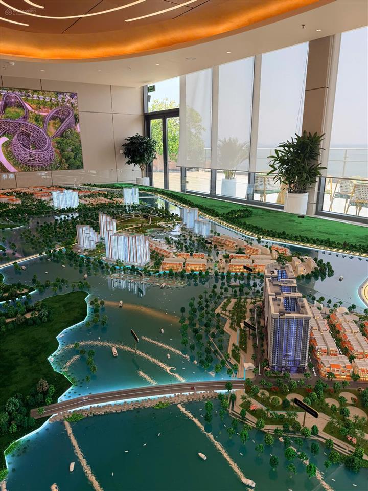 Hiếm có căn studio giá chỉ 1,6tỷ trực tiếp cđt, đối diện hồ pháo hoa và công viên trung tâm
