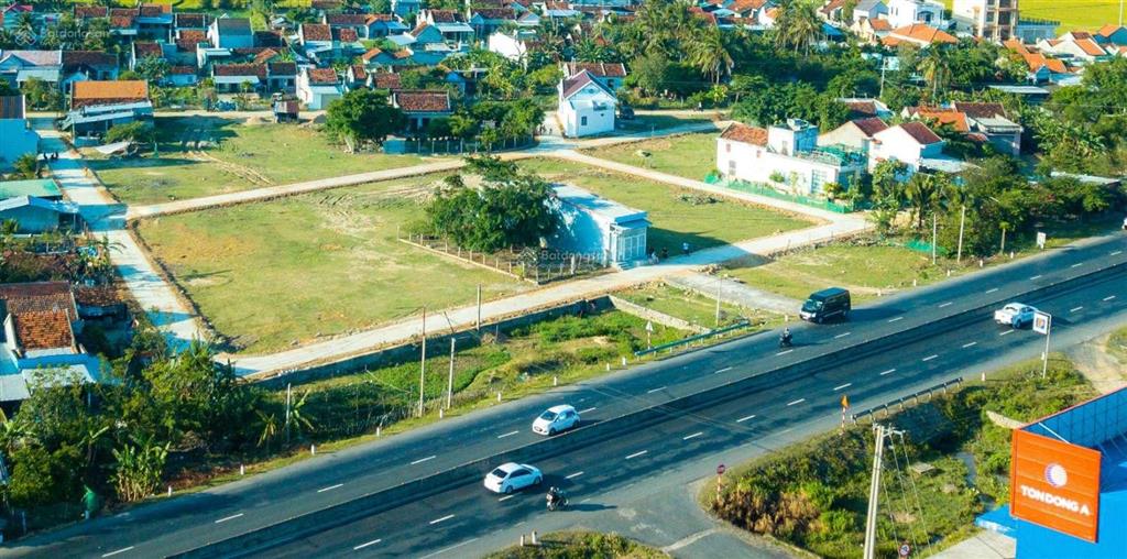 Chủ cần bán lô 2 mặt tiền tđc vạn long, khu kinh tế vân phong. sổ đỏ đất ở giá nhanh 750tr