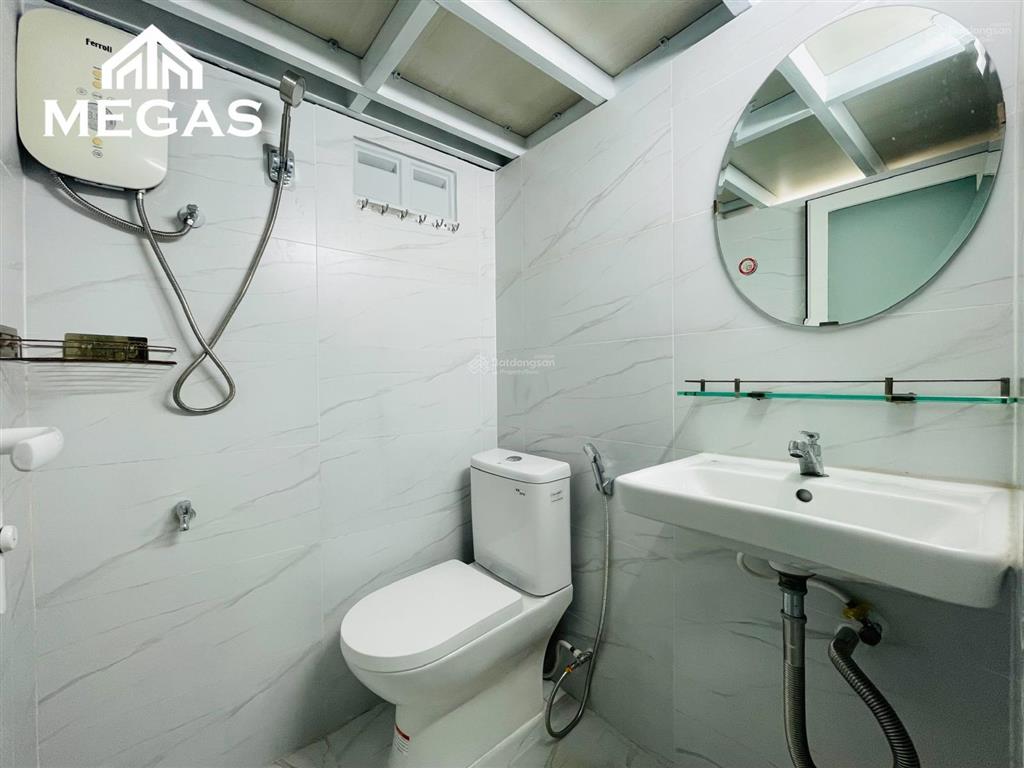 Phòng đầy đủ nội thất nguyễn tri phương, quận 10, đối diện đại học kinh tế