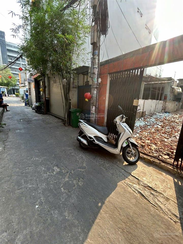 Bán đất nguyễn văn đậu, kế bên trường đại học văn lang