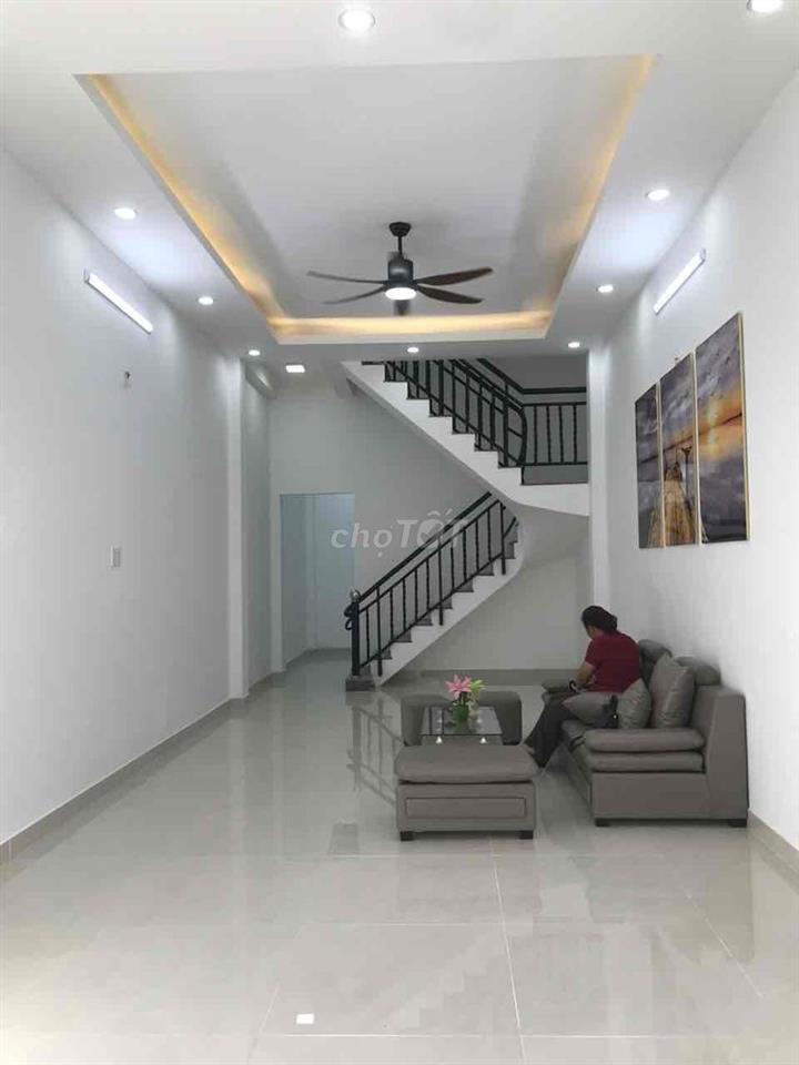 NHÀ HẺM XE HƠI, PHÁP LÝ RÕ RÀNG, SỔ HỒNG CÔNG CHỨNG NGAY