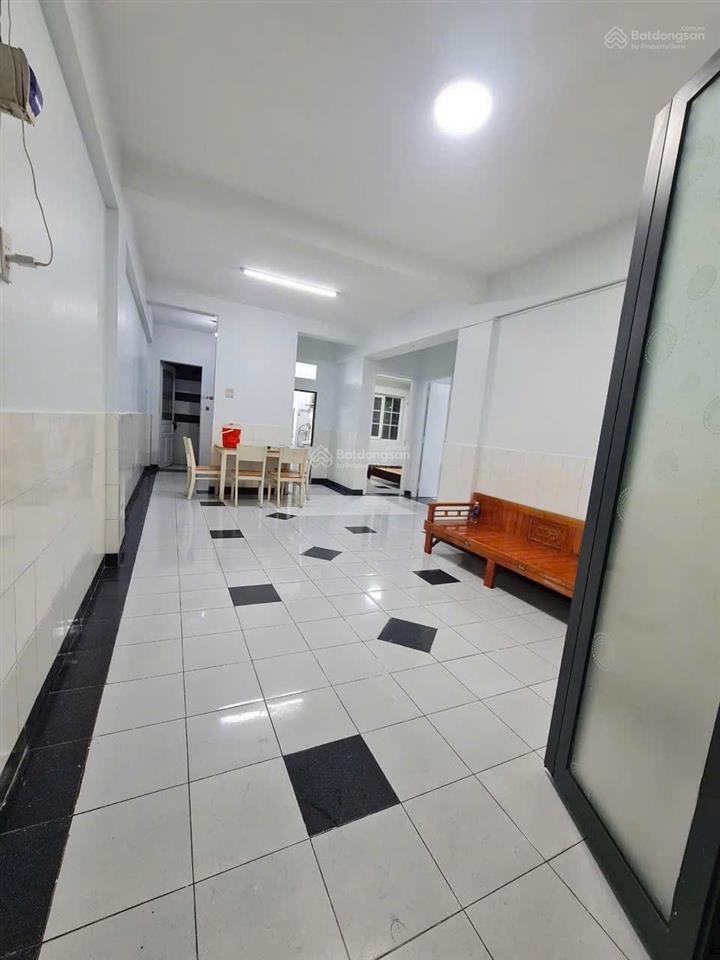 Căn hộ bình phú 1  mt đường số 23 đã có sổ chỉ 2,7 tỷ 2pn tầng thấp