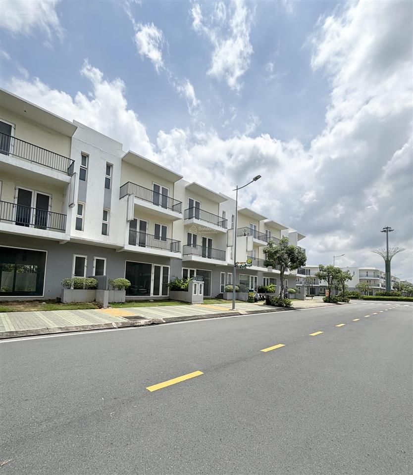 Shophouse dragon village 7x15 vị trí đẹp chỉ 8.2 tỷ sổ sẵn