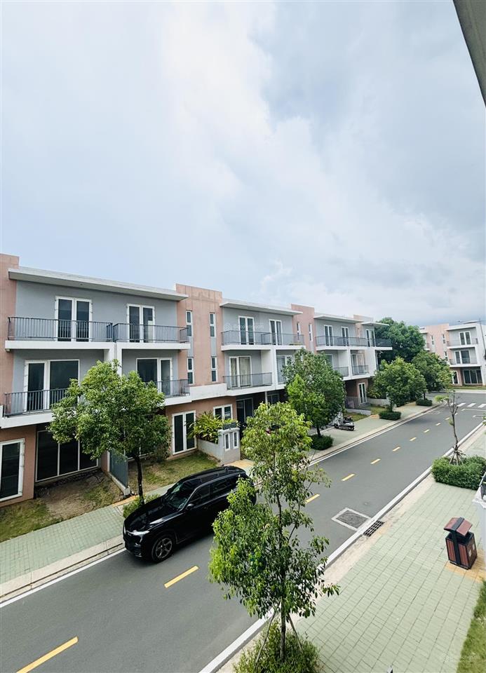 Dragon village 1 căn hiếm có 90m2 chỉ 6,8 tỷ sổ sẵn 0938 030 ***
