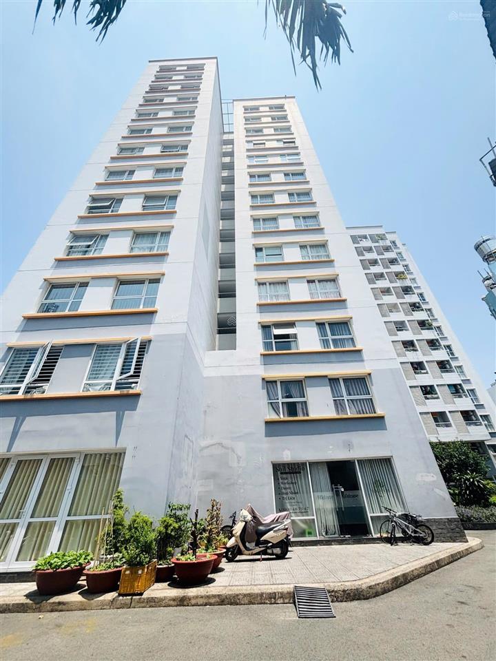 Căn hộ q11 ngay vòng xoay lê đại hành 60m2  sổ sẵn chỉ 3.9 tỷ