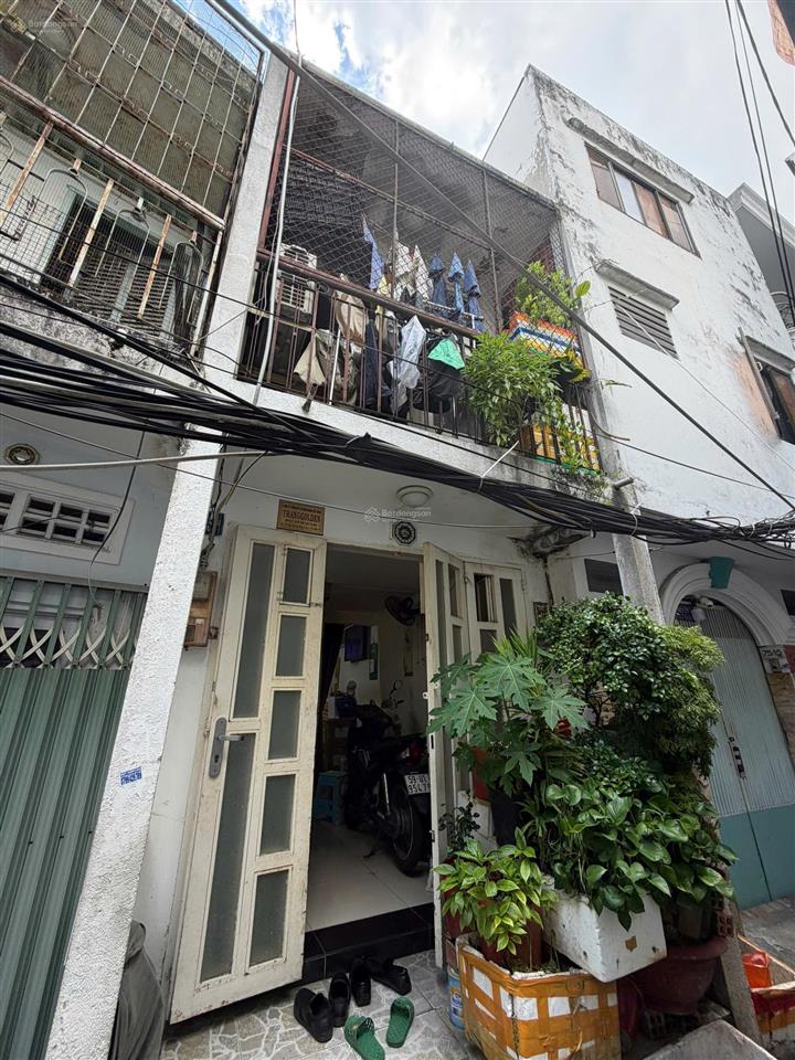Bán nhà hẻm thông trần văn đang quận 3 dt 56m2 1 trệt 1 lầu btct chỉ còn 5,7 tỷ. mg hoa hồng 90tr