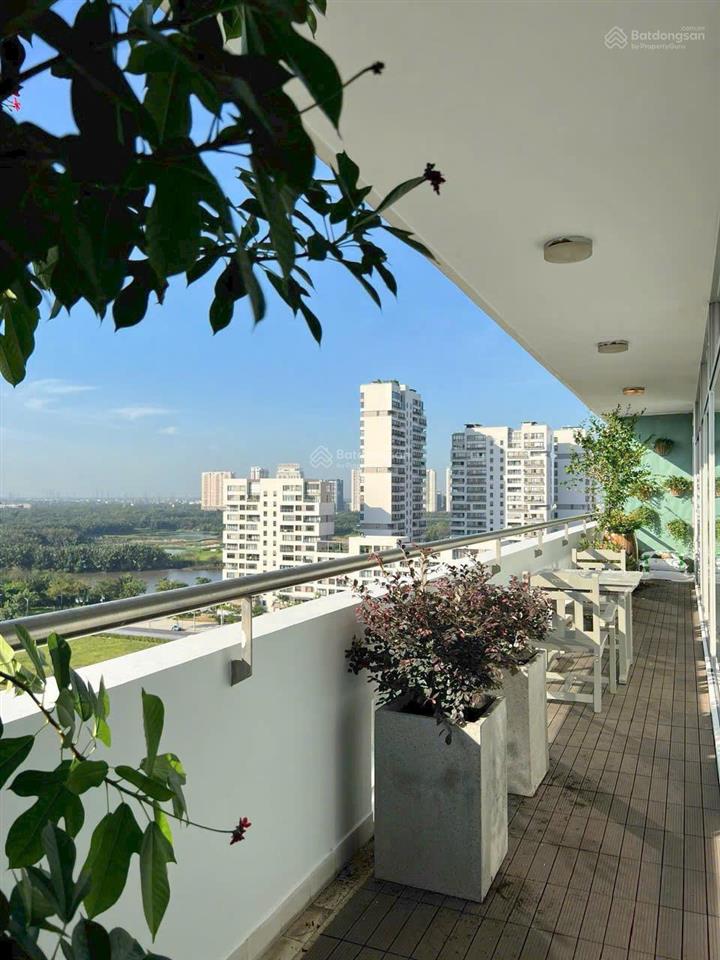 Bán cc garden court 2, tân phong, q7, giá tốt 13,6 tỷ, 135m2, 3pn, 2wc