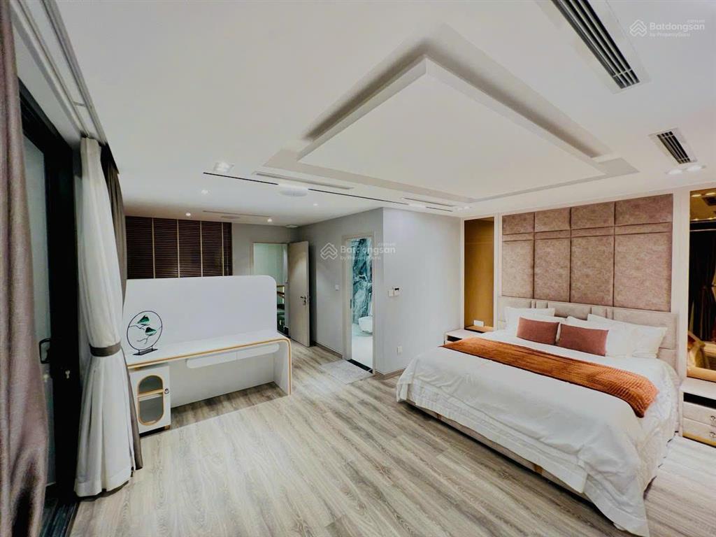 Bán cc garden court 2, tân phong, q7, giá tốt 13,6 tỷ, 135m2, 3pn, 2wc