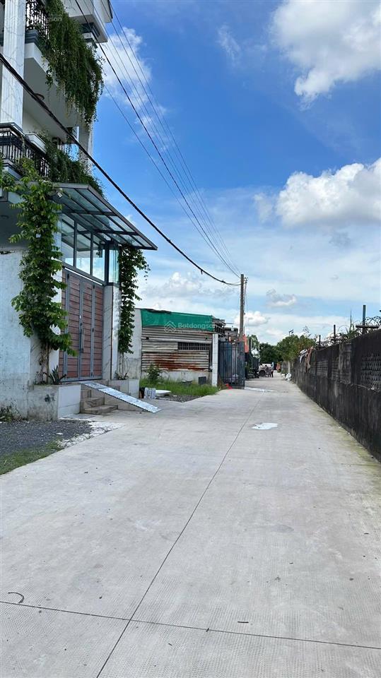 Bán 101m2 đất thổ cư đường xuân thới sơn 32