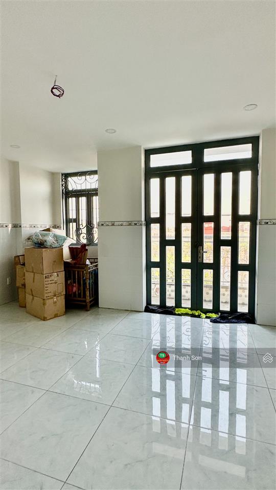 Chủ cần bán gấp nhà 3 tầng mặt tiền dương công khi