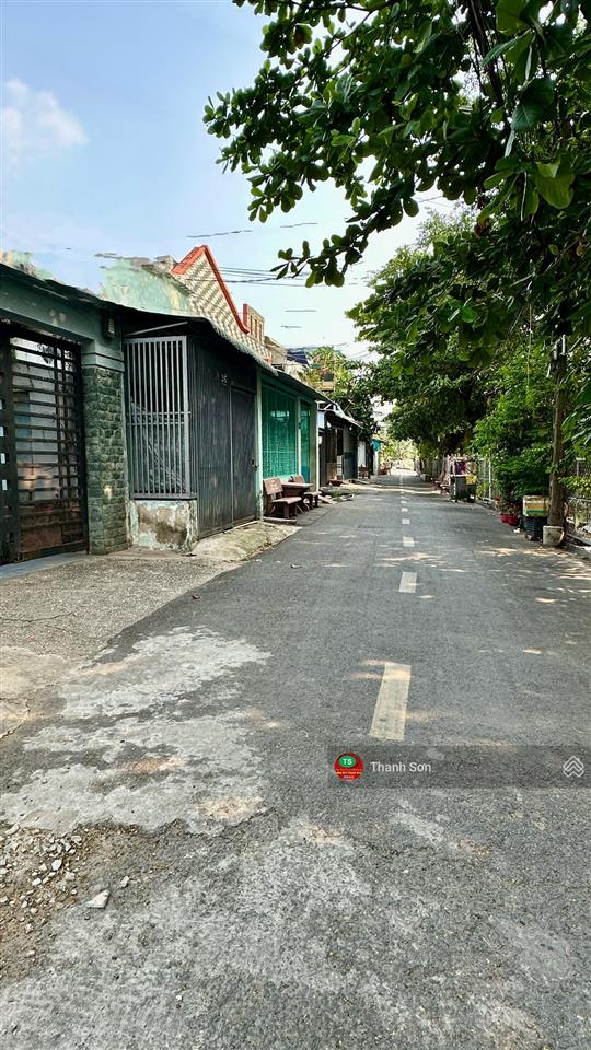 Bán nhà 143m2 trệt, 1 lầu shr gần chợ hóc môn