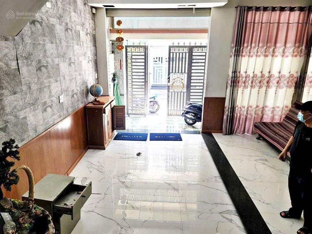 Cho thuê nhà 3 tầng kdc gần chợ đại hải