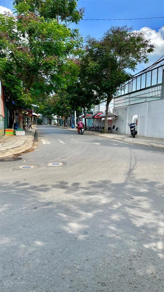 Bán đất 387m2 góc 2 mặt tiền đường nhựa xã bà điểm