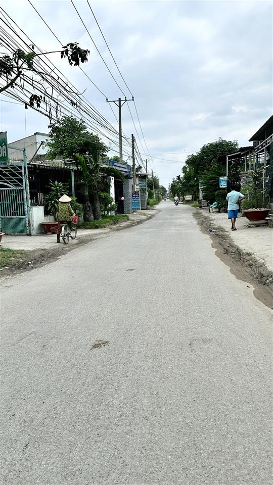 Bán đất thổ cư 127m2 sổ hồng riêng xã đức hòa  đường 824