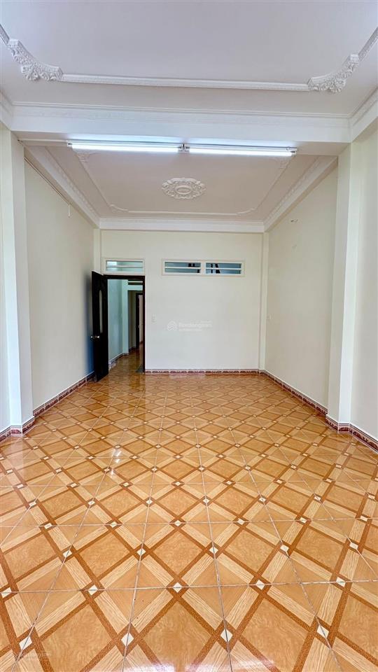 Bán nhà 4 tầng sổ hồng riêng mặt tiền trịnh đình trọng