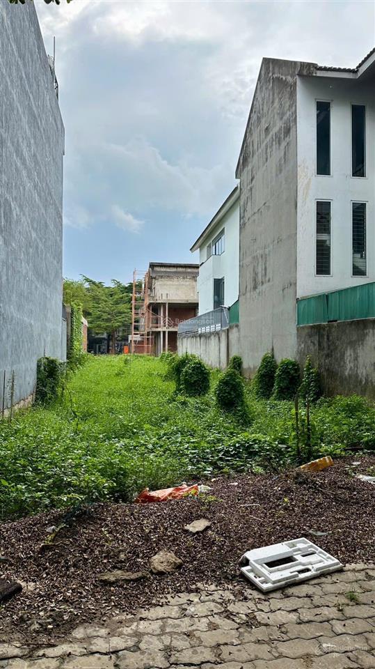 Bán nền đất 160m2 xây dựng biệt thự xã bà điểm