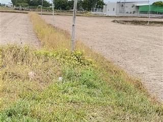 Bán lô đất 1.700m2. có 200m2 thổ cư gần dự án vinhomes hậu nghĩa