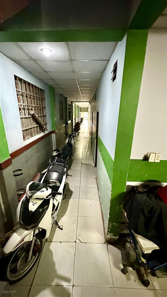 Bán đất  tặng nhà đường trần thị cẩm. có 14 phòng cho thuê. shr