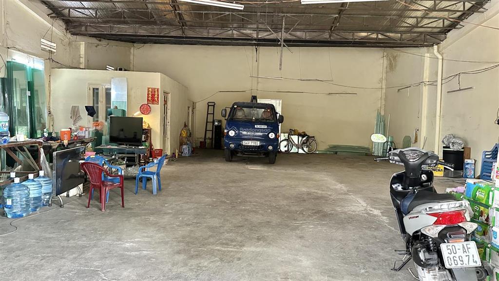 Cho thuê kho xưởng 240m2. thích hợp sản xuất hoặc kho trữ hàng