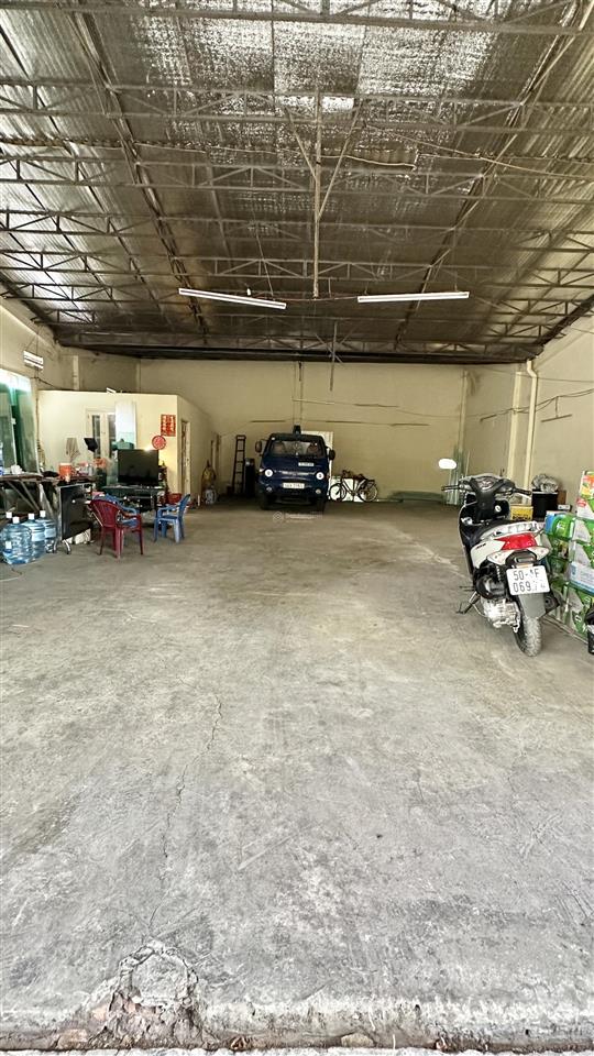 Cho thuê kho xưởng 240m2. thích hợp sản xuất hoặc kho trữ hàng
