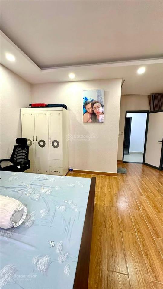 Bán nhà 4 tầng  5 phòng ngủ  ô tô ngủ trong nhà ngay chợ lạc quan