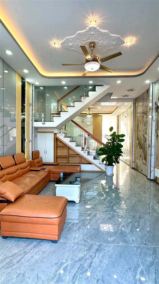 Bán nhà 2 tầng, 4 phòng ngủ, sổ hồng riêng đường n7, xã đức hòa đông