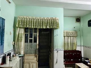 Bán nhà 2 tầng  3 phòng ngủ sổ hồng riêng  gần chợ bà điểm