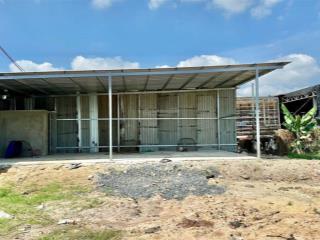 Cho thuê mặt bằng 1000m2 mặt tiền đường nhựa rộng 10m, gần chợ bà điểm