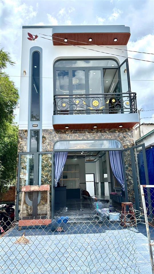 Nhà đẹp giá tốt sổ hồng riêng gần chợ chữ s đường trần văn mười