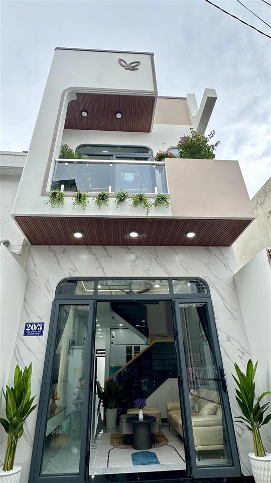 Chính chủ cần bán nhà gần chợ, xã bà điểm. 3 phòng ngủ, sổ hồng riêng