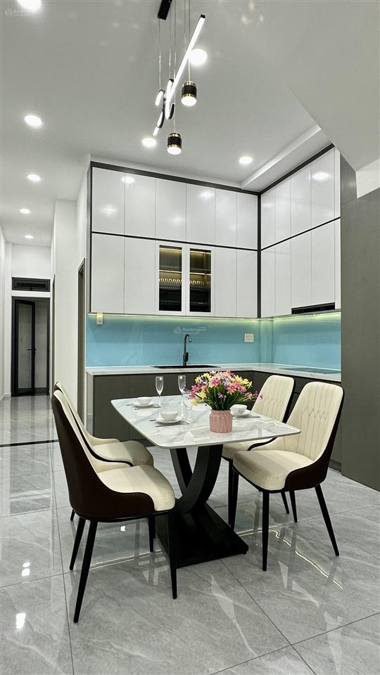 Chính chủ cần bán nhà gần chợ, xã bà điểm. 3 phòng ngủ, sổ hồng riêng