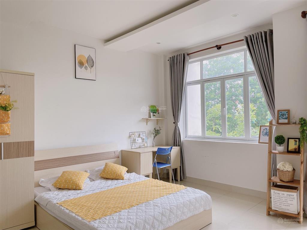 Chính chủ cho thuê chdv full nt đối diện trường rmit q7, cách vivo city, đh tôn đức thắng 500m