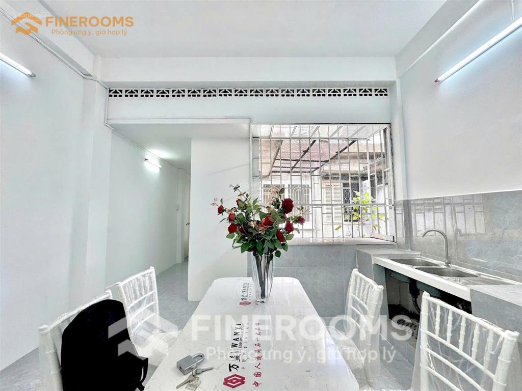 Cho thuê căn hộ tại cư xá lý thường kiệt, p. diên hồng (f7 cũ), trung tâm quận 10